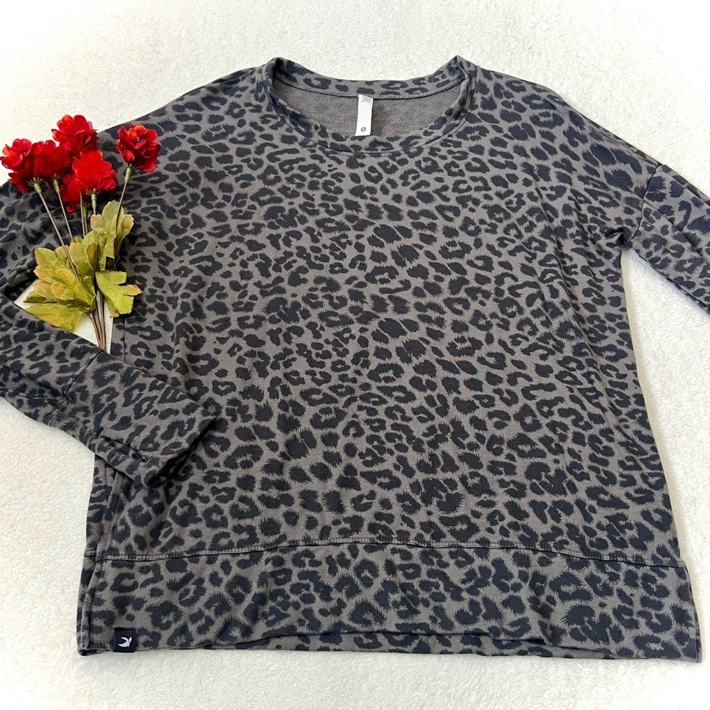 Glyder Leopard Print Cozy Long Sleeve Pullover - Small